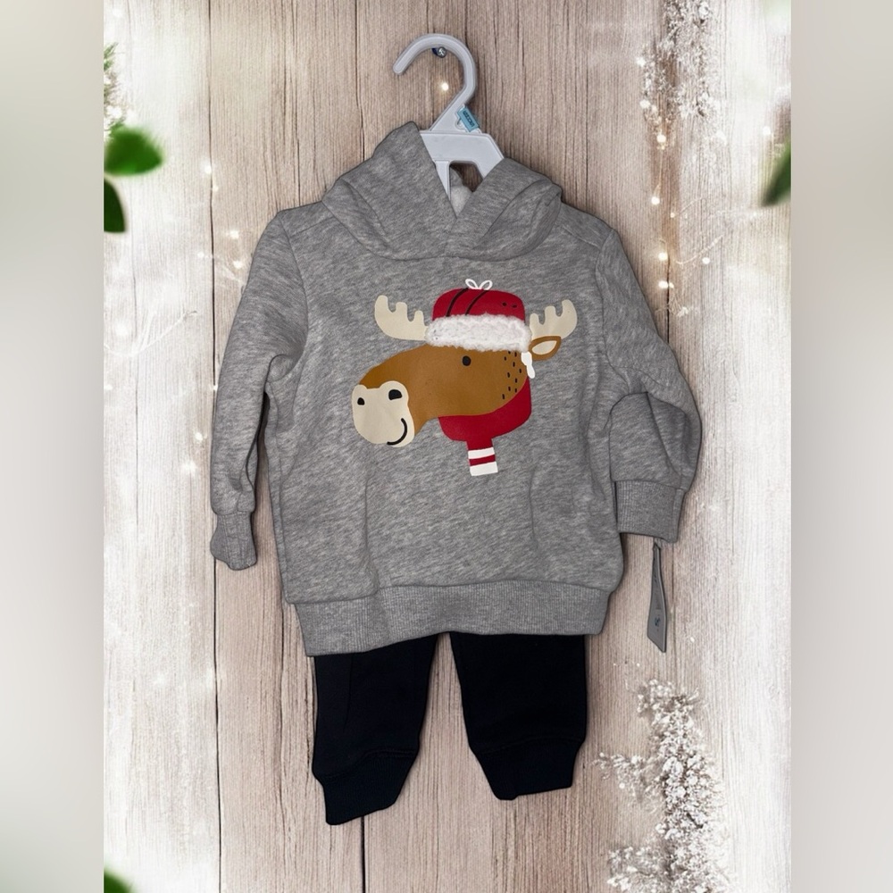 Carter's | Hoodie and pants set with Moose Design | 6M